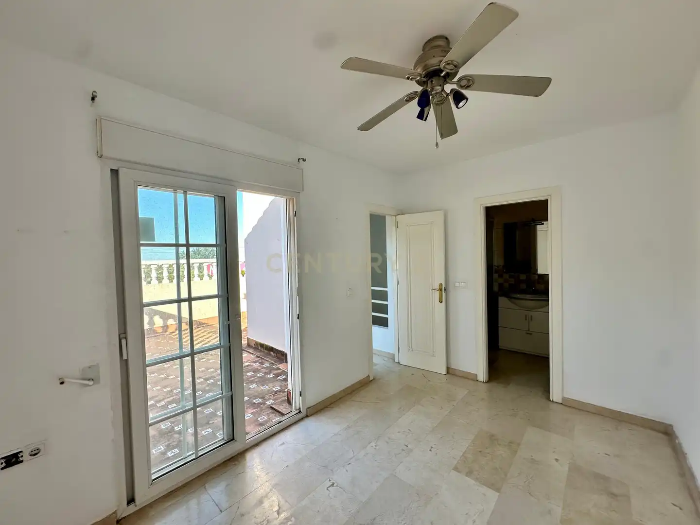 Casa adosada en venta en Orihuela con Aire acondicionado y Piscina comunitaria