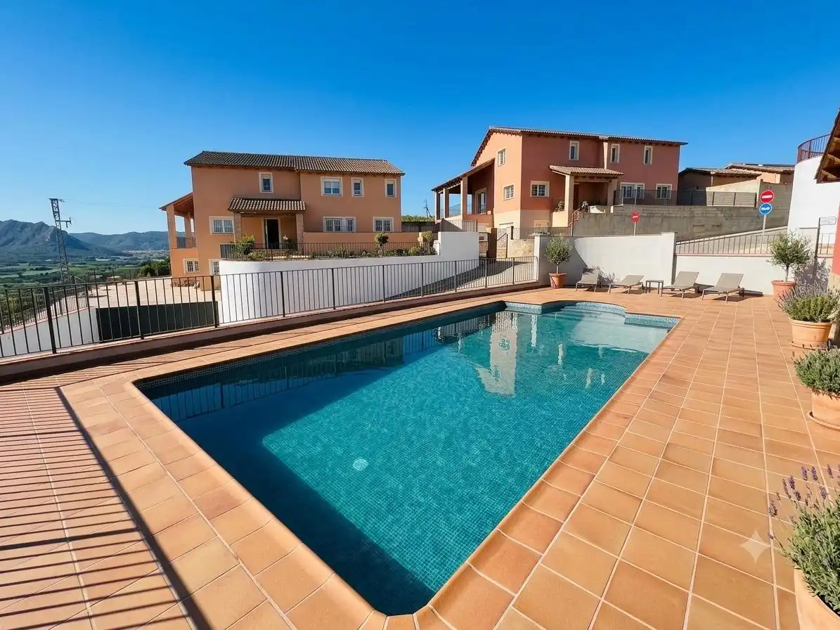Piscina de Casa o chalet en venta en L'Énova con Jardín privado, Terraza y Trastero