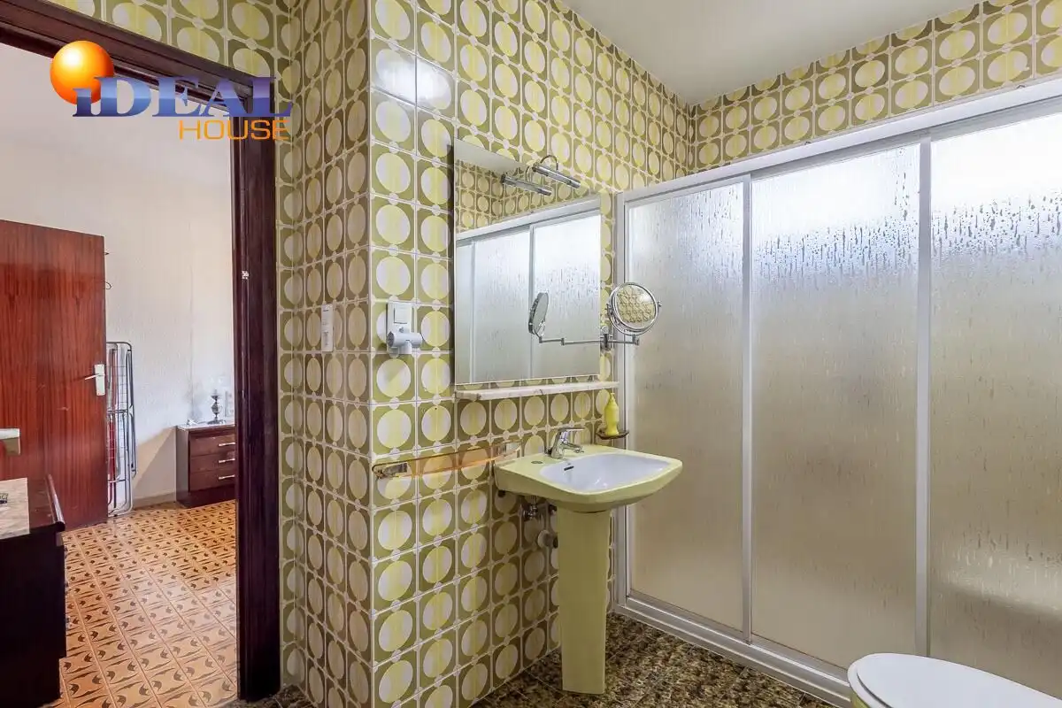 Casa con terrazza in vendita a Avenida HUETOR VEGA, imagen 17