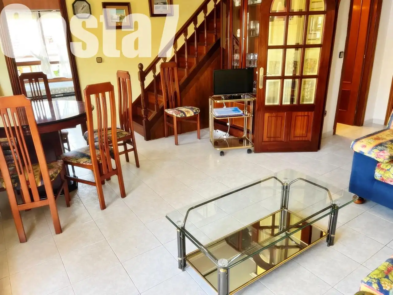 Sala de estar de Piso en venta en Noja con Terraza, Amueblado y Piscina comunitaria