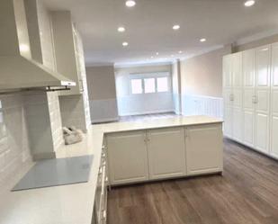 Kitchen of Flat for sale in  Valencia Capital  with Air Conditioner, Heating and Terrace