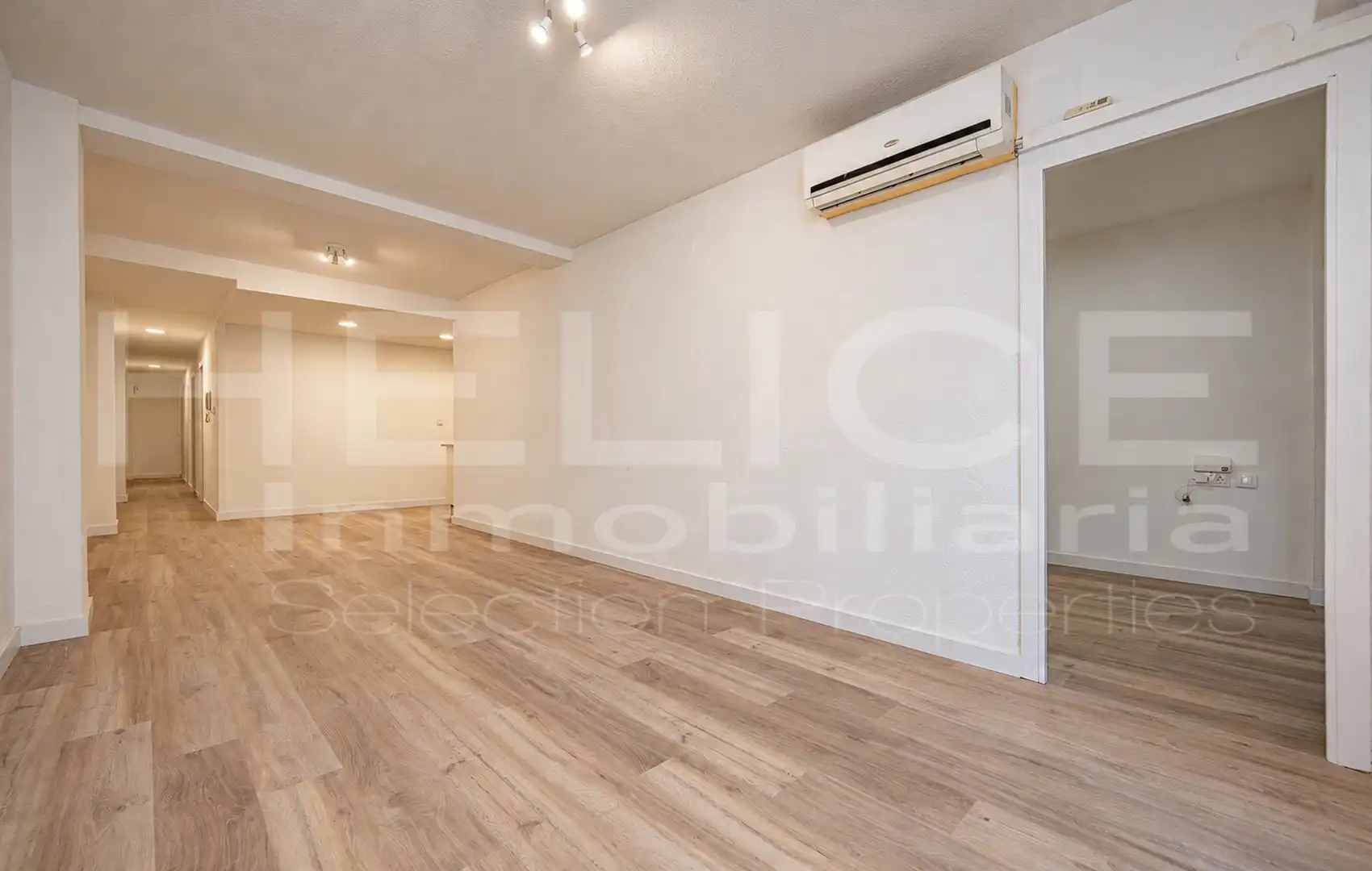 Piso en venta en Paterna con Aire acondicionado, Calefacción y Parquet