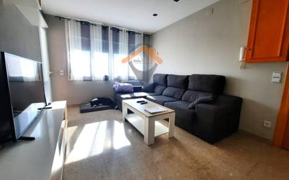 Living room of Flat for sale in Sabadell  with Air Conditioner, Heating and Balcony