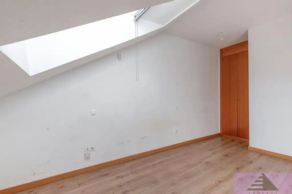 Flat for sale in Aranjuez  with Air Conditioner, Heating and Storage room