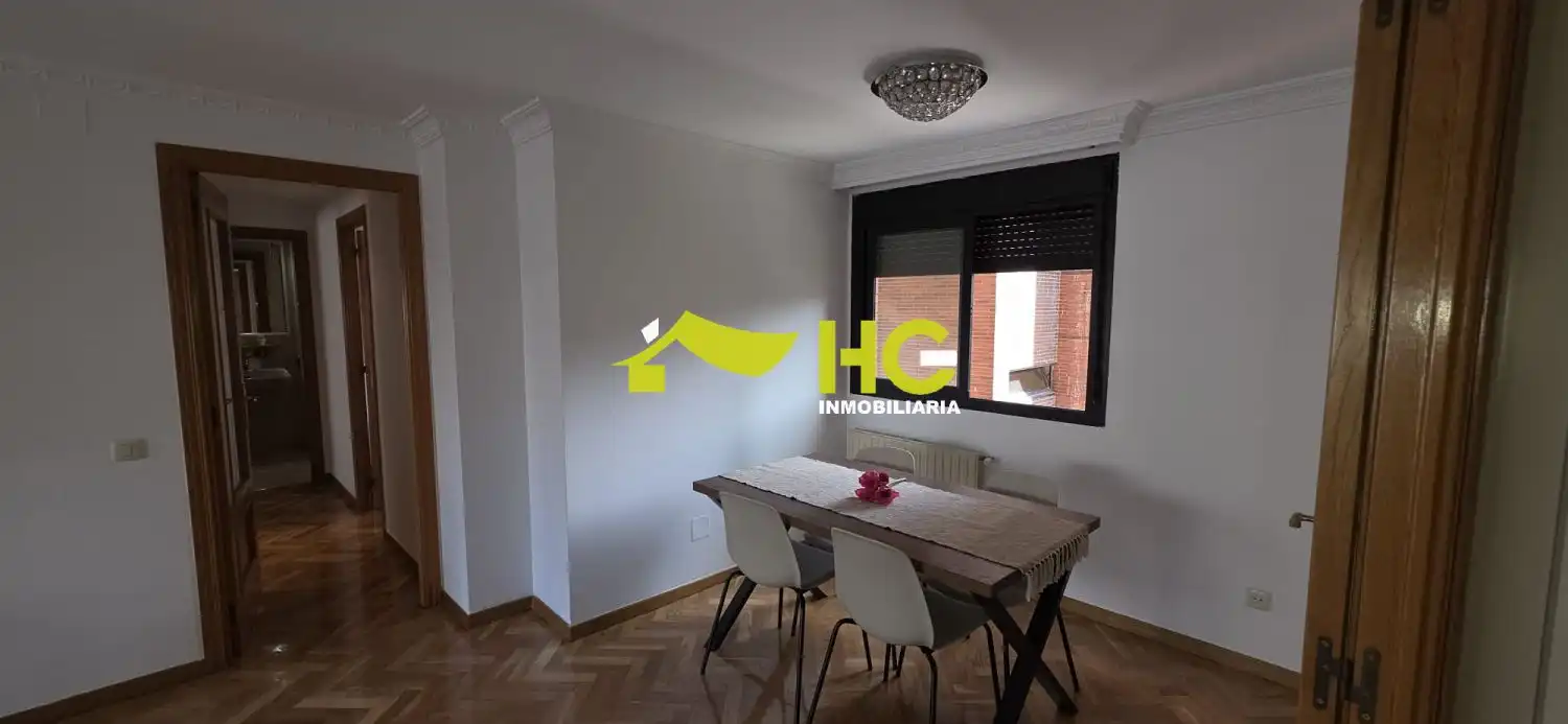 Dormitori de Pis de lloguer en Alcorcón amb Aire condicionat, Calefacció i Parquet