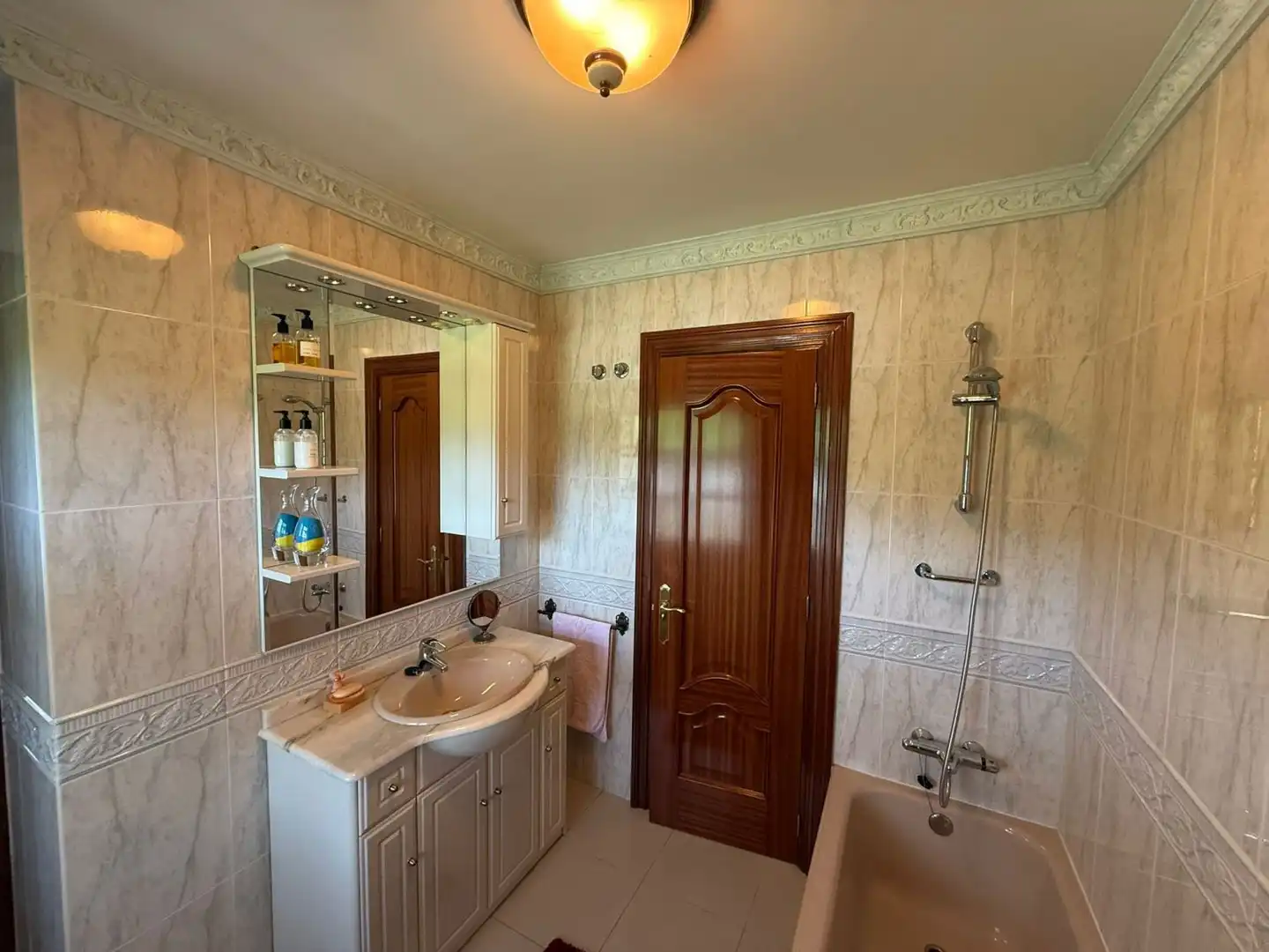 Baño de Casa o chalet en venta en Valle de Mena con Calefacción, Terraza y Trastero
