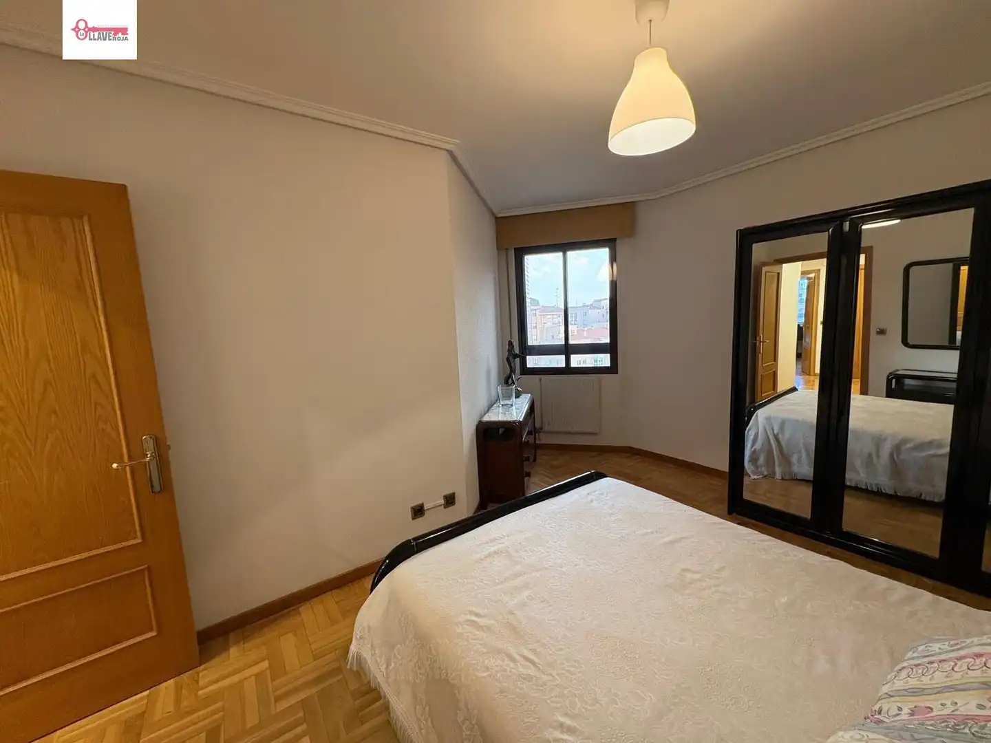 Dormitori de Pis en venda en Burgos amb Calefacció, Parquet i Traster