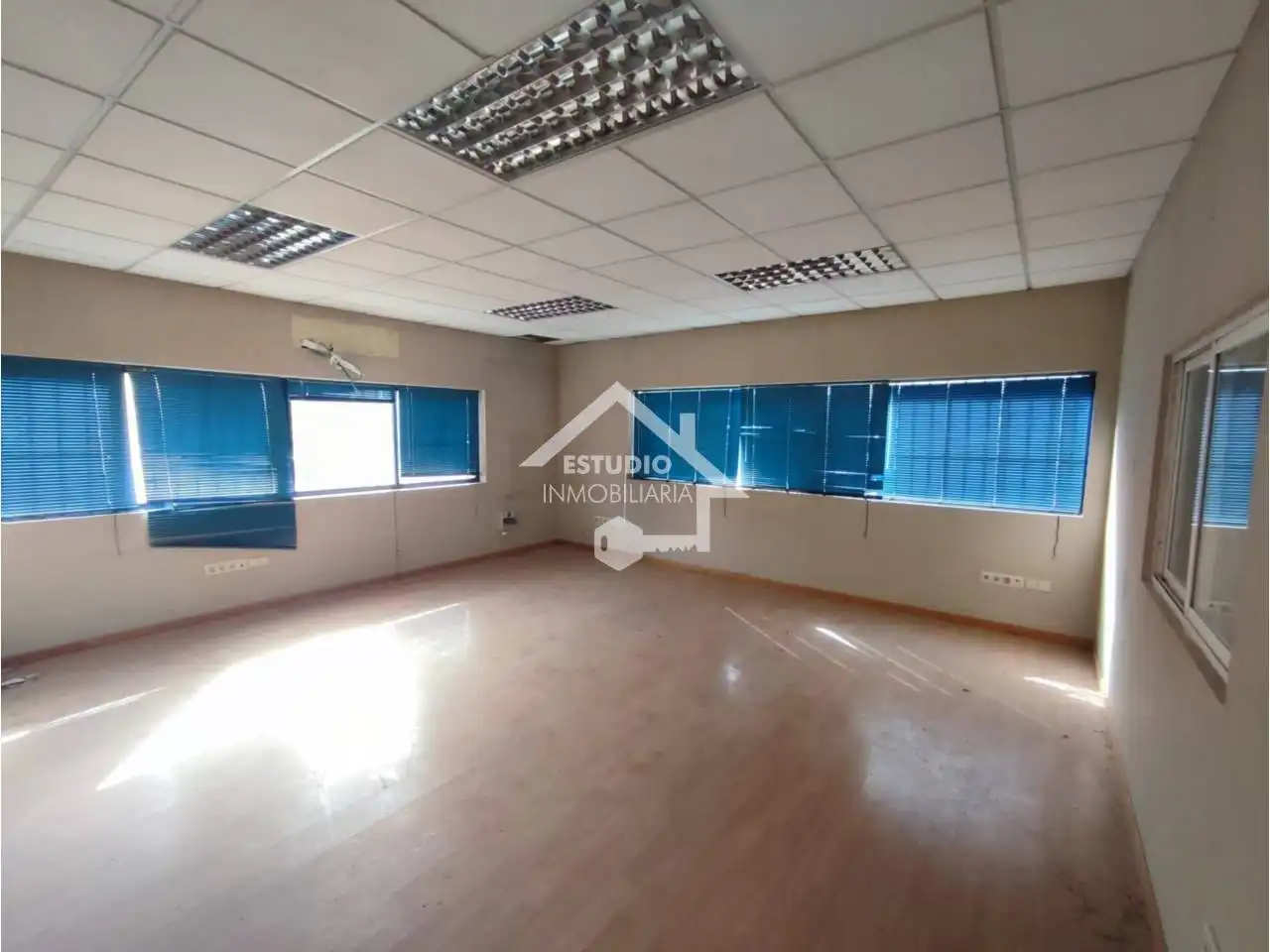 Industrial building for sale in Calle POLIGONO EL JUNCAL, imagen 3