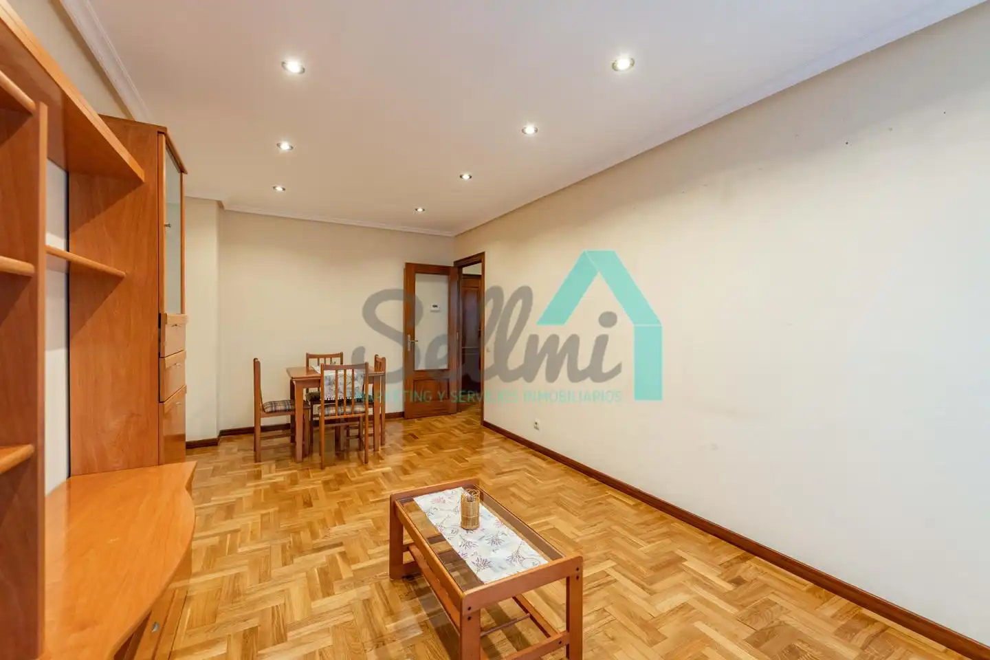 Wohnzimmer von Wohnung zur Miete in Oviedo  mit Heizung, Parkett und Möbliert