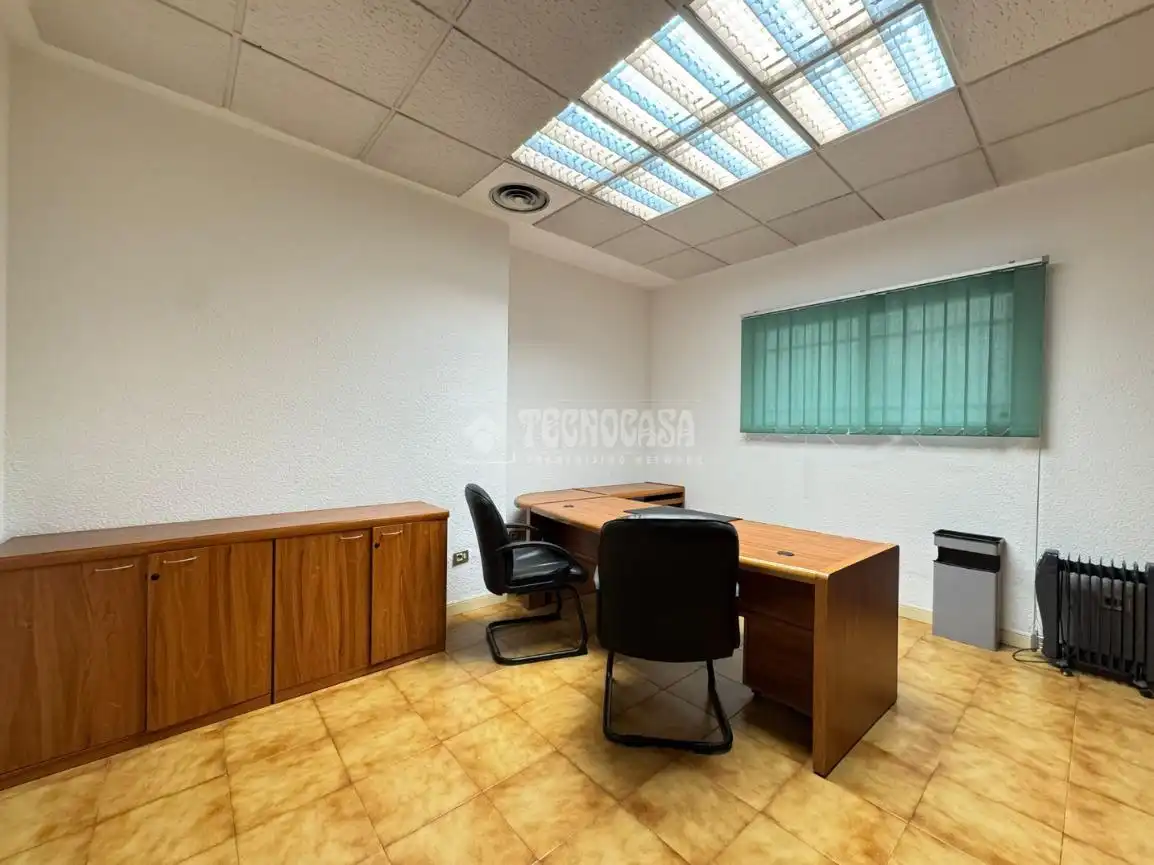Local comercial en venta en Zona Industrial, imagen 4