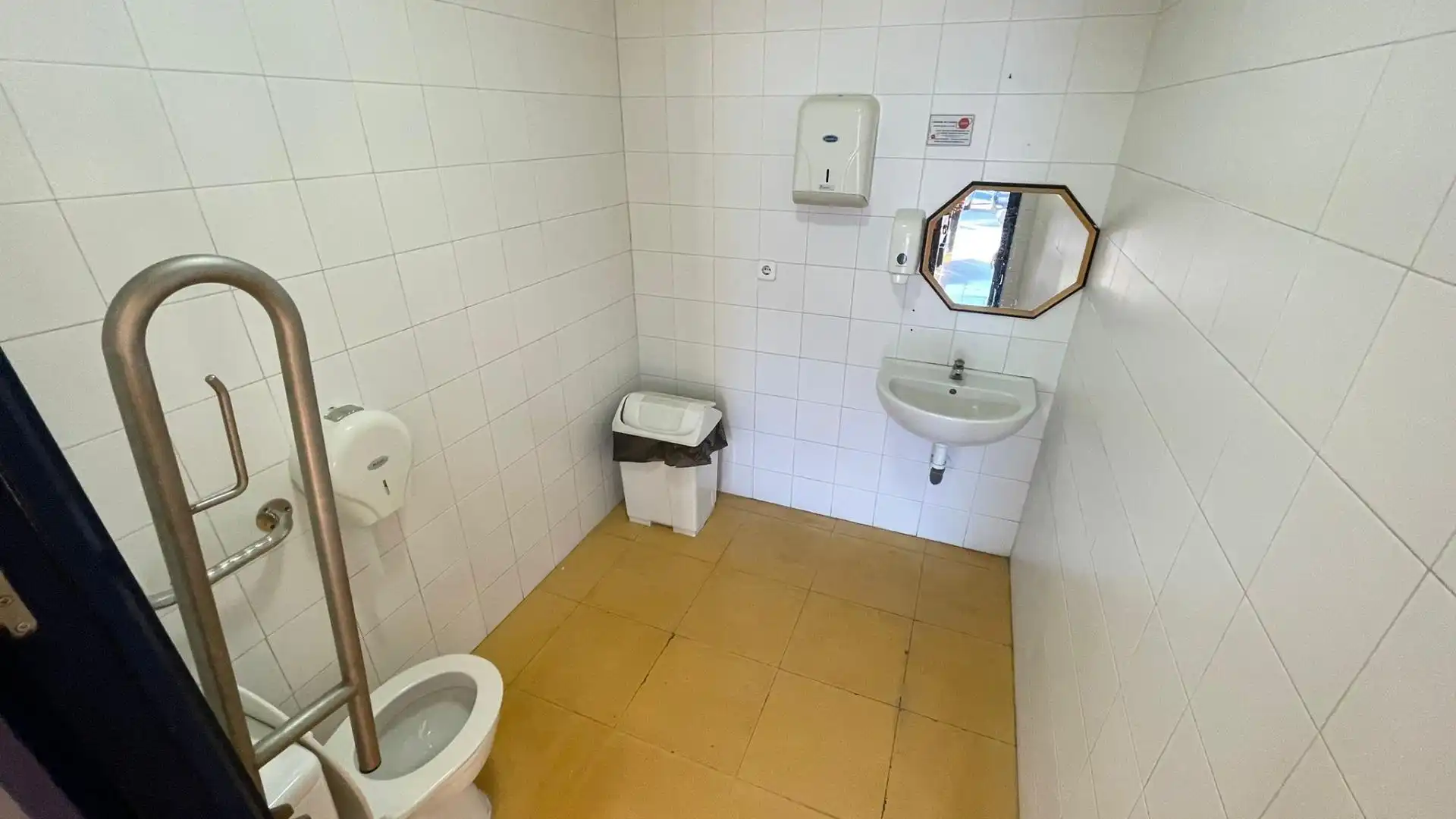 Baño de Local en venta en Cartagena