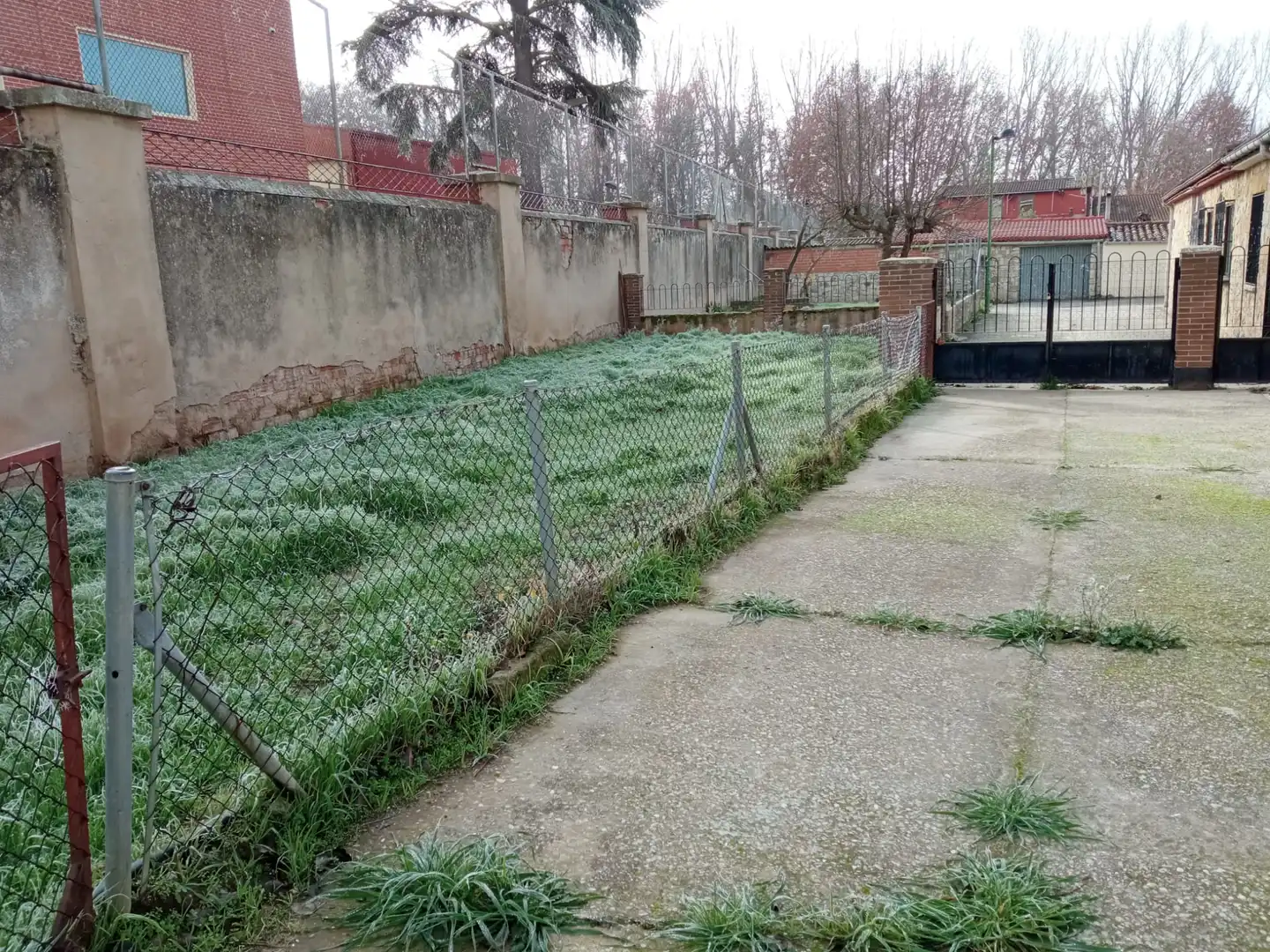 Jardí de Casa adosada en venda en Burgos amb Jardí privat