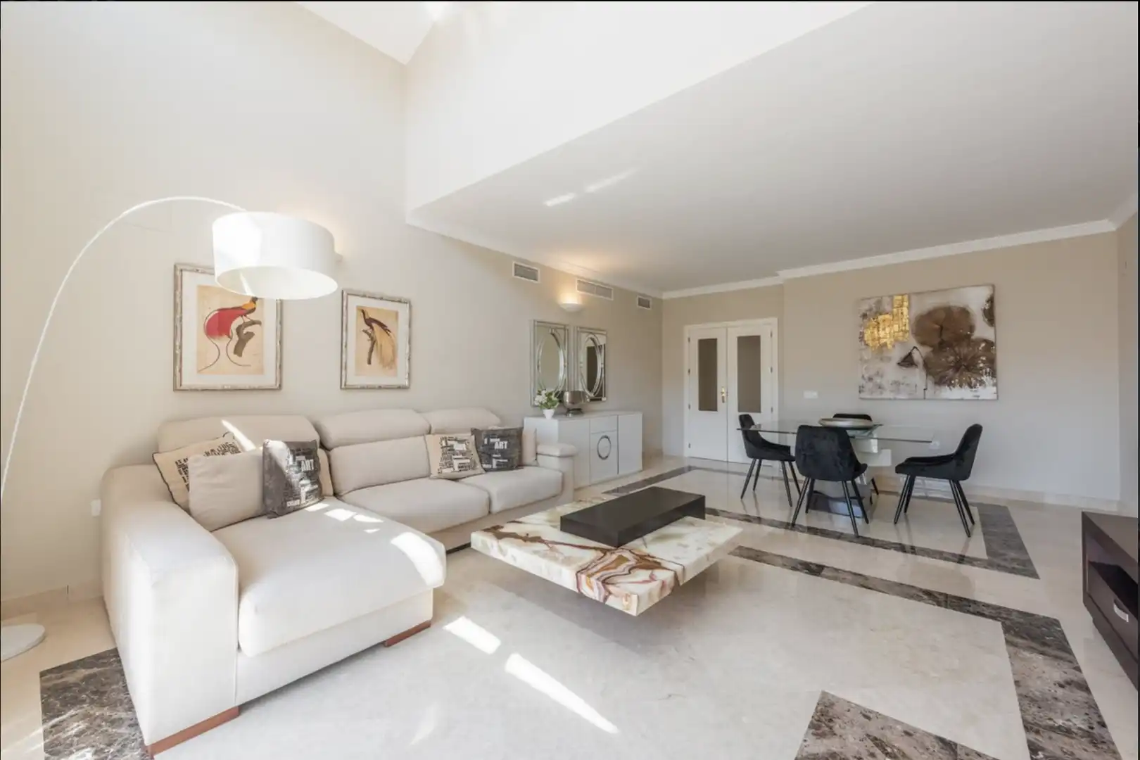 Wohnzimmer von Maisonette zum Verkauf in Marbella mit Terrasse, Möbliert und Gemeinschaftspool