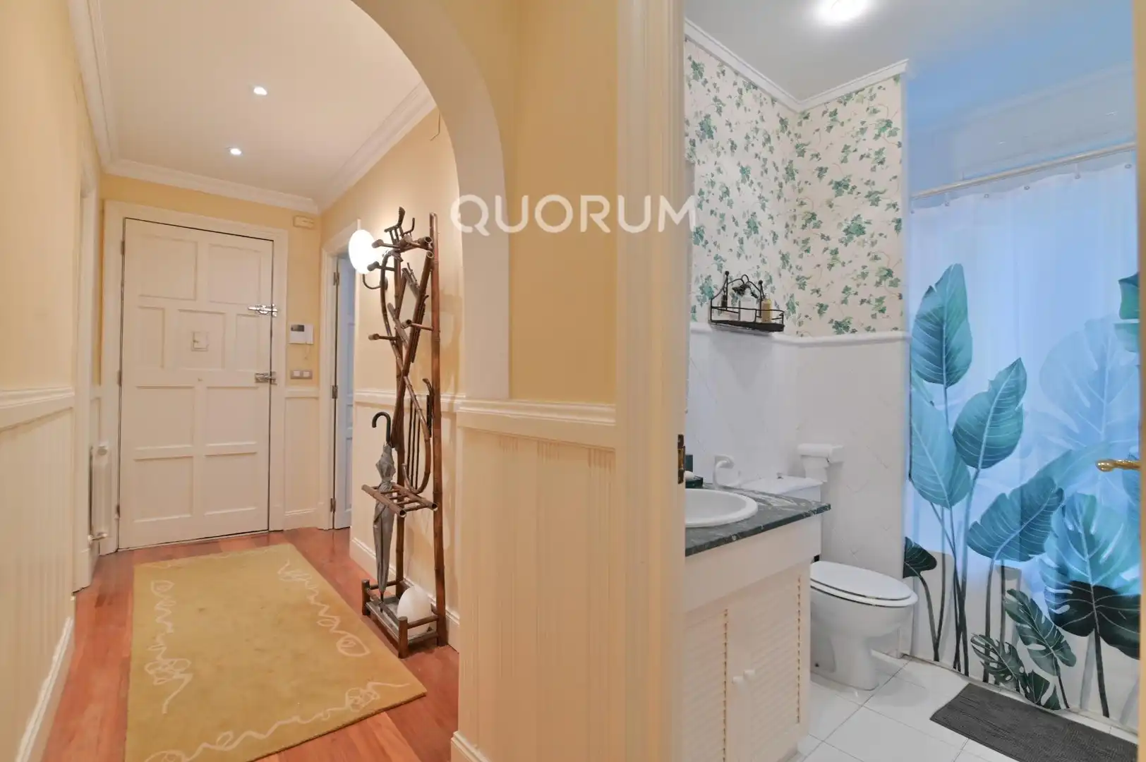 Bathroom of Flat for rent in Indautxu