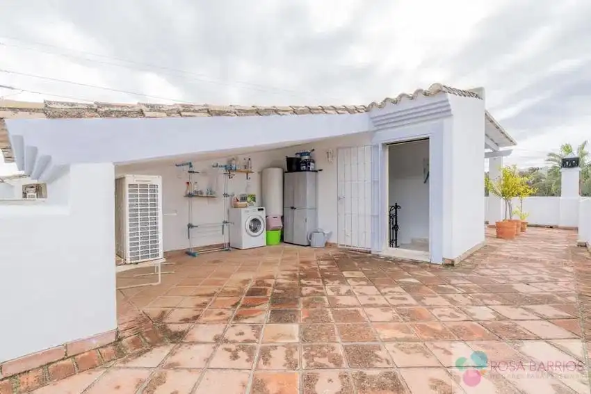 Jardí de Casa adosada en venda en Estepona amb Terrassa, Traster i Piscina comunitària