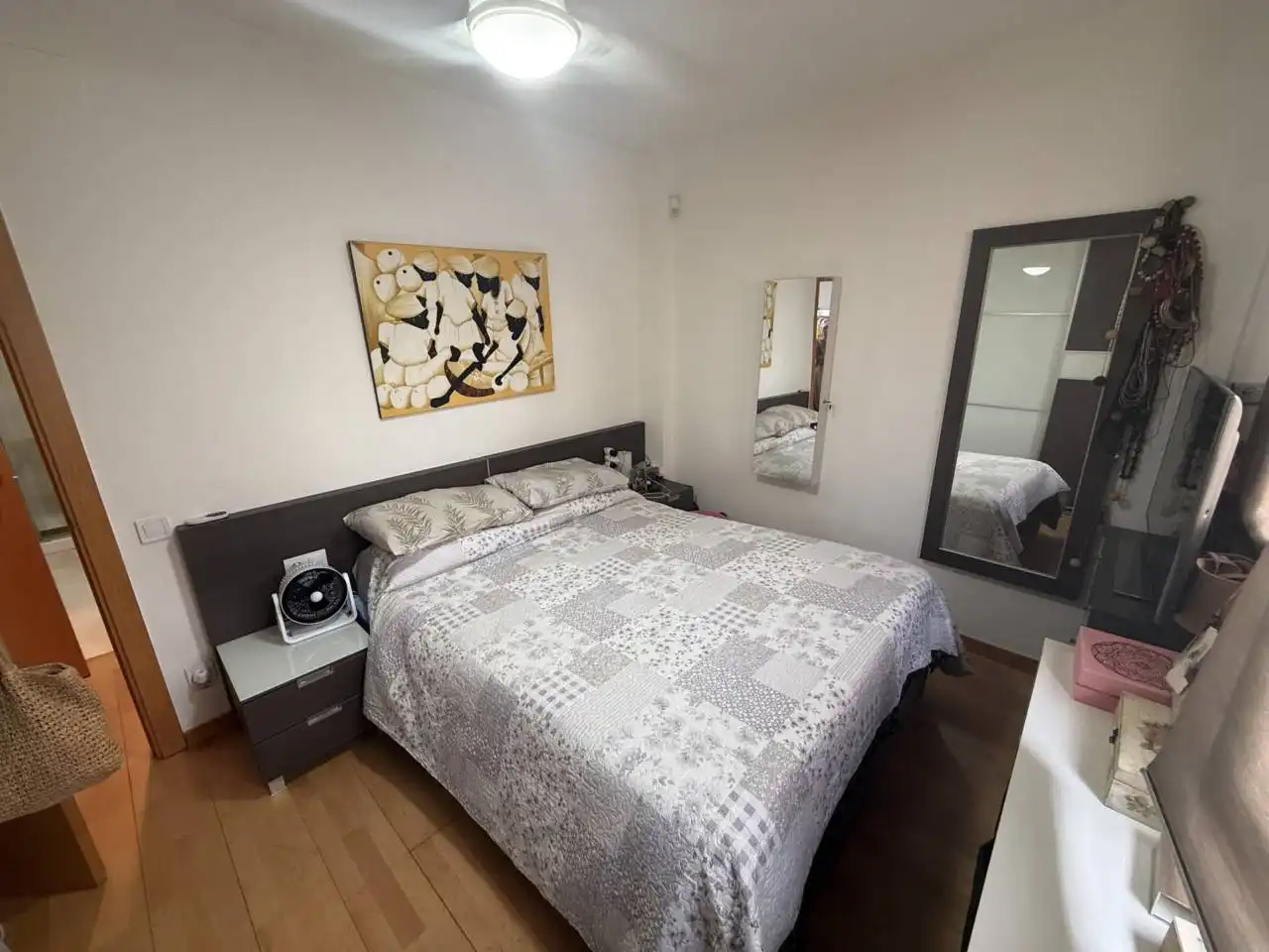 Schlafzimmer von Wohnung zum Verkauf in Sabadell mit Klimaanlage, Heizung und Parkett