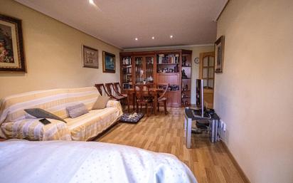 Dormitori de Pis en venda en  Valencia Capital amb Parquet i Balcó