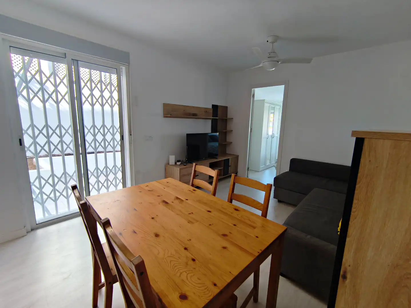 Sala de estar de Piso de alquiler en Santiago del Teide con Amueblado, Horno y Lavadora