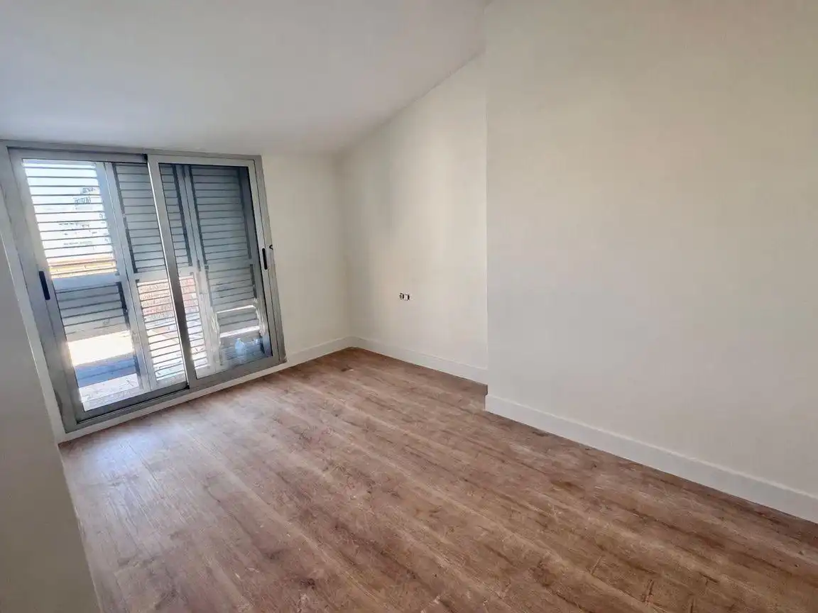 Bedroom of Flat for sale in Sabadell  with Air Conditioner, Heating and Terrace