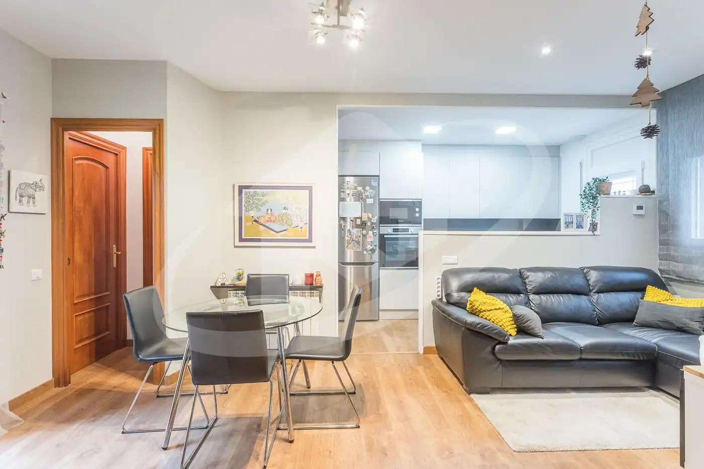 Living room of Flat for sale in Sabadell  with Heating, Parquet flooring and Terrace