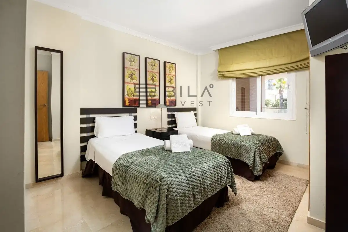 Bedroom of Flat for sale in El Faro de Calaburra - Chaparral