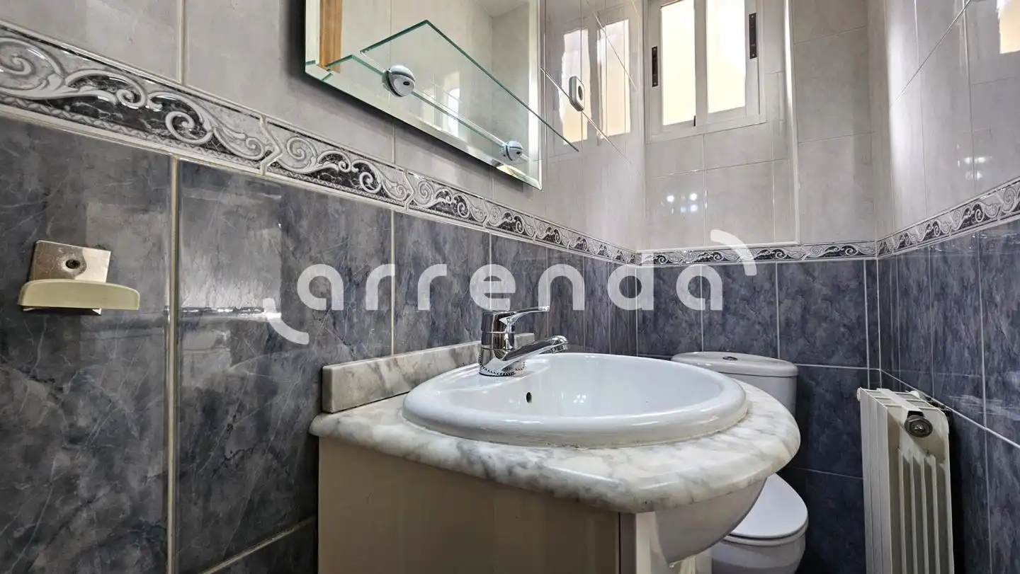 Baño de Piso de alquiler en Madrid