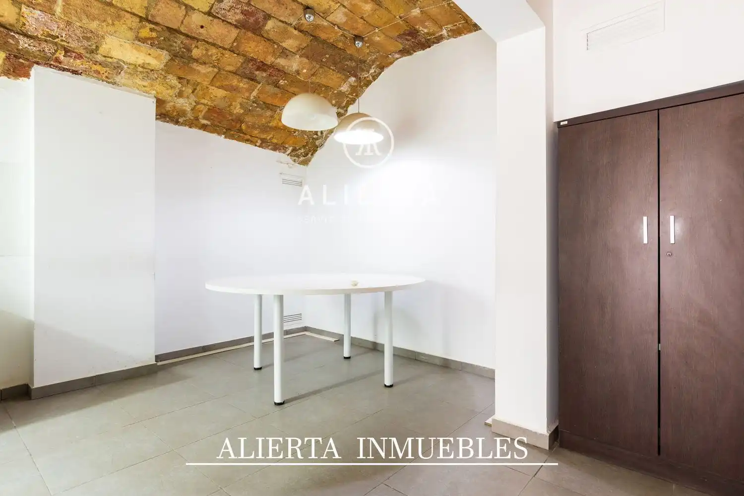 Oficina de alquiler en del Coso, La Magdalena