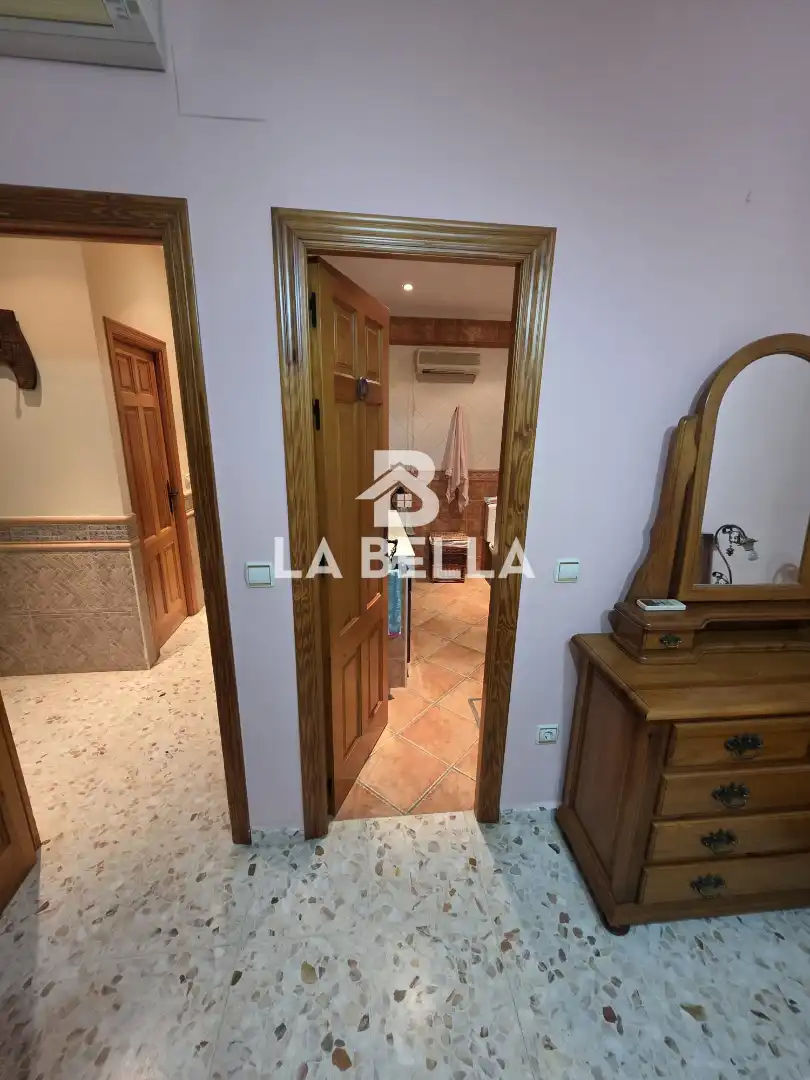 Casa o xalet en venda en Sevilla amb Aire condicionat, Jardí privat i Traster