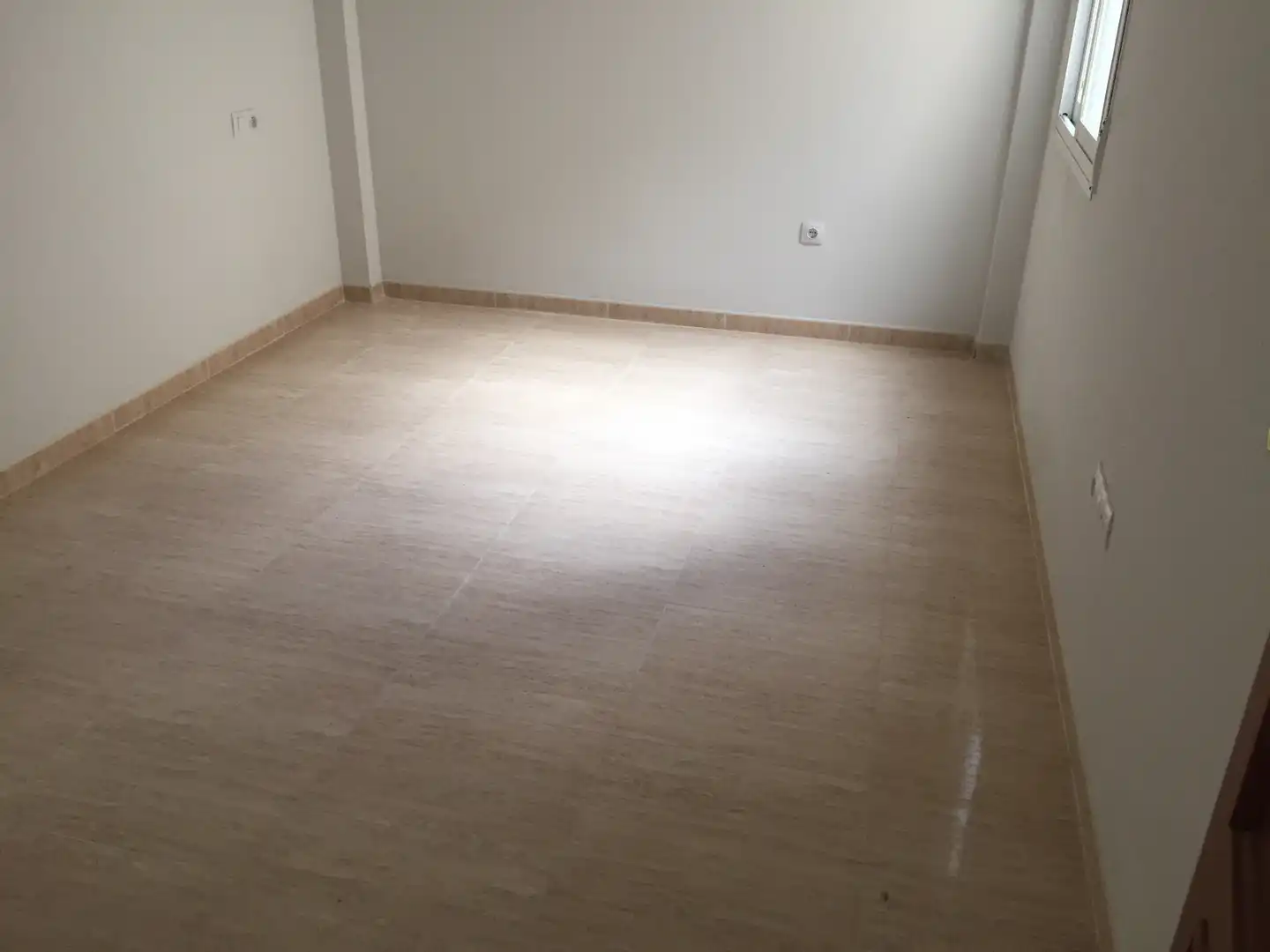 Wohnungen zum Verkauf in Fuente Vaqueros mit Ofen und Waschmaschine