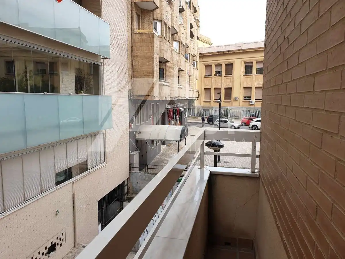 Apartamento de alquiler en Calle Don Emilio Durán Durán, Plaza de Toros
