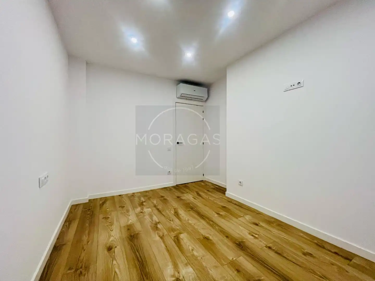 Schlafzimmer von Loft zum Verkauf in Les Franqueses del Vallès