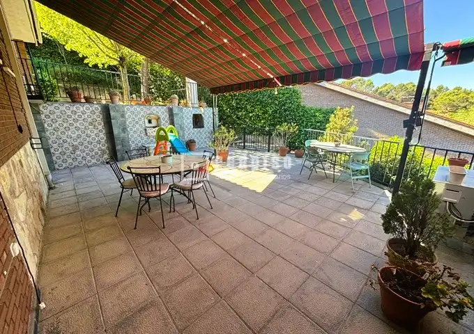 Casa o chalet en venta en El Clavín - Valdeluz