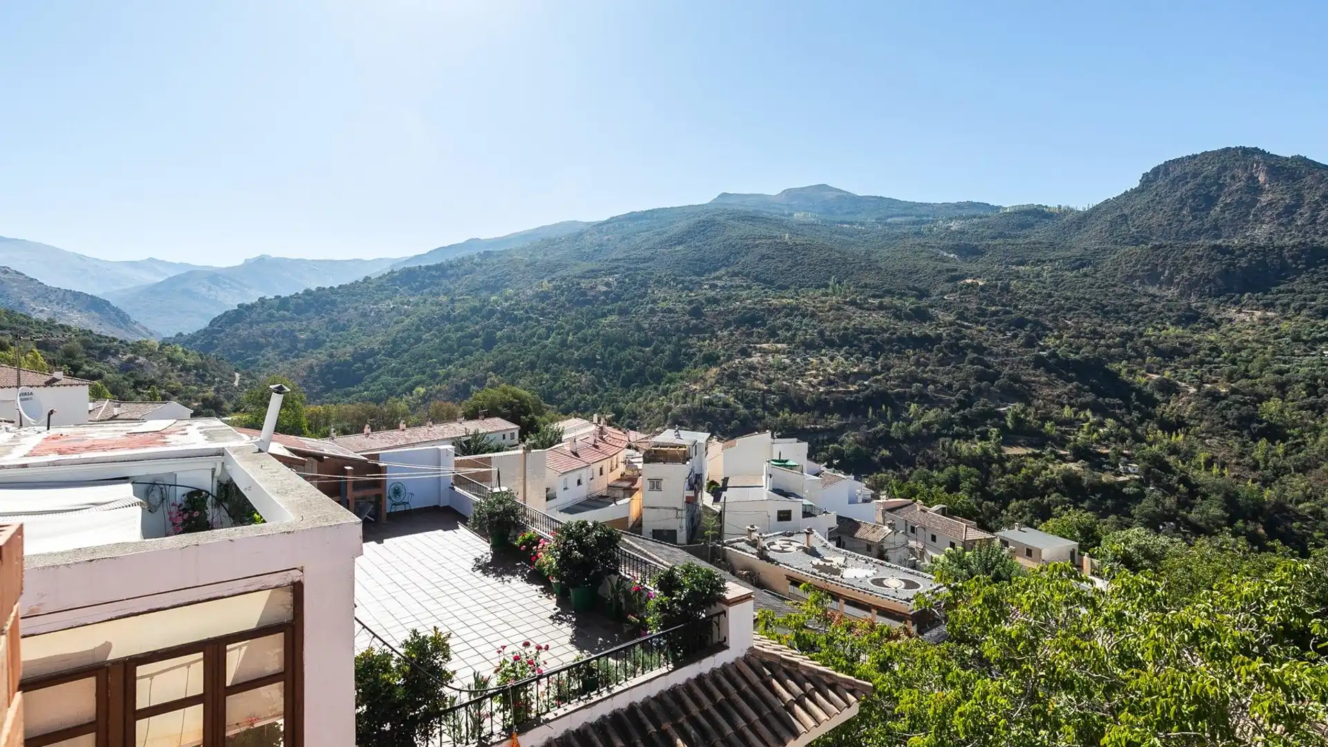 Vista exterior de Residencial en venta en Güéjar Sierra