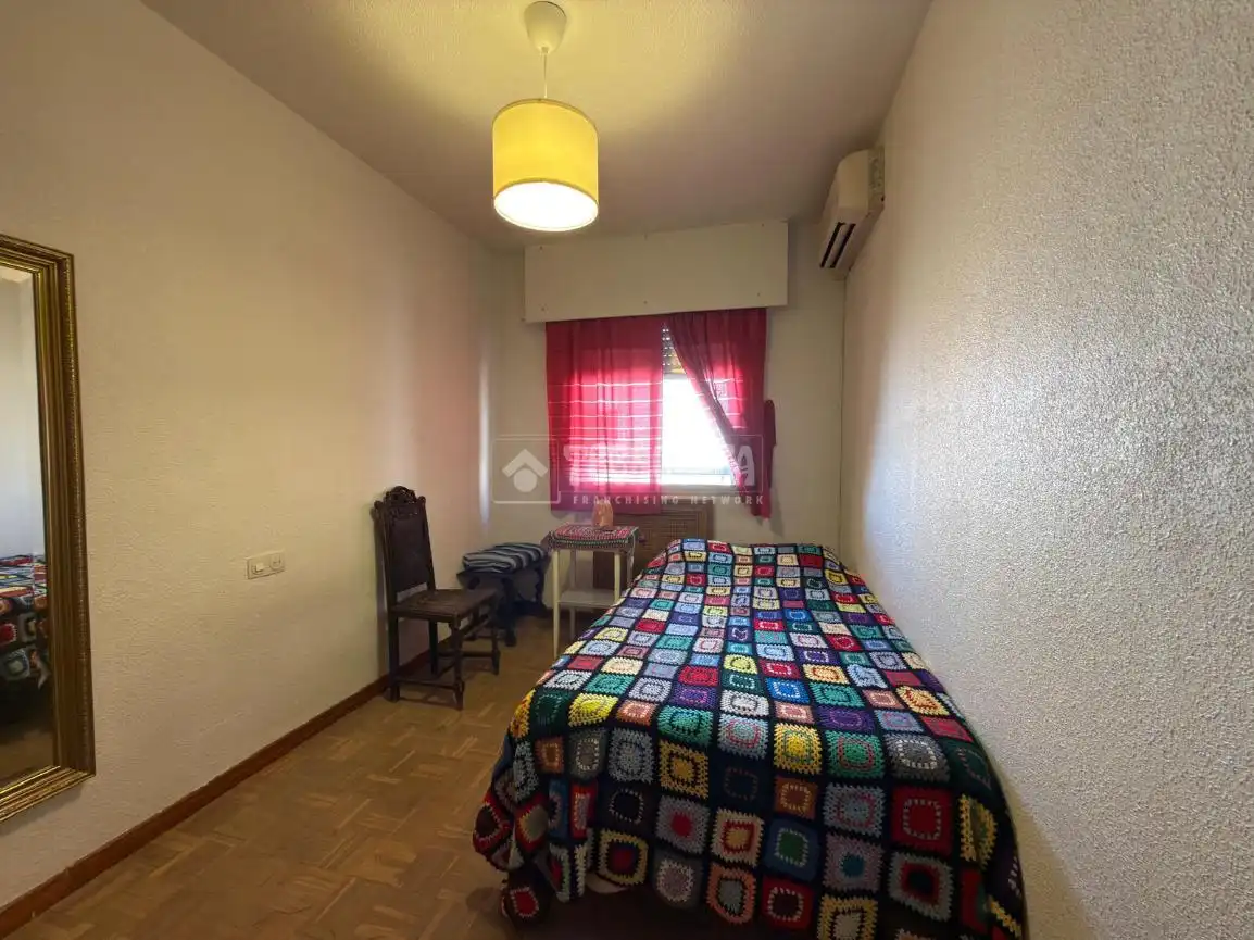 Schlafzimmer von Wohnung zum Verkauf in Alcobendas mit Klimaanlage, Heizung und Parkett