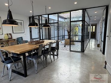Villa con piscina in vendita a Vistahermosa - Fuentebravía