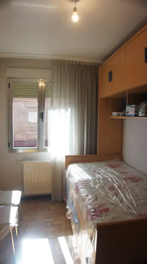 Bedroom of Flat for sale in Ávila  with Heating, Furnished and Balcony
