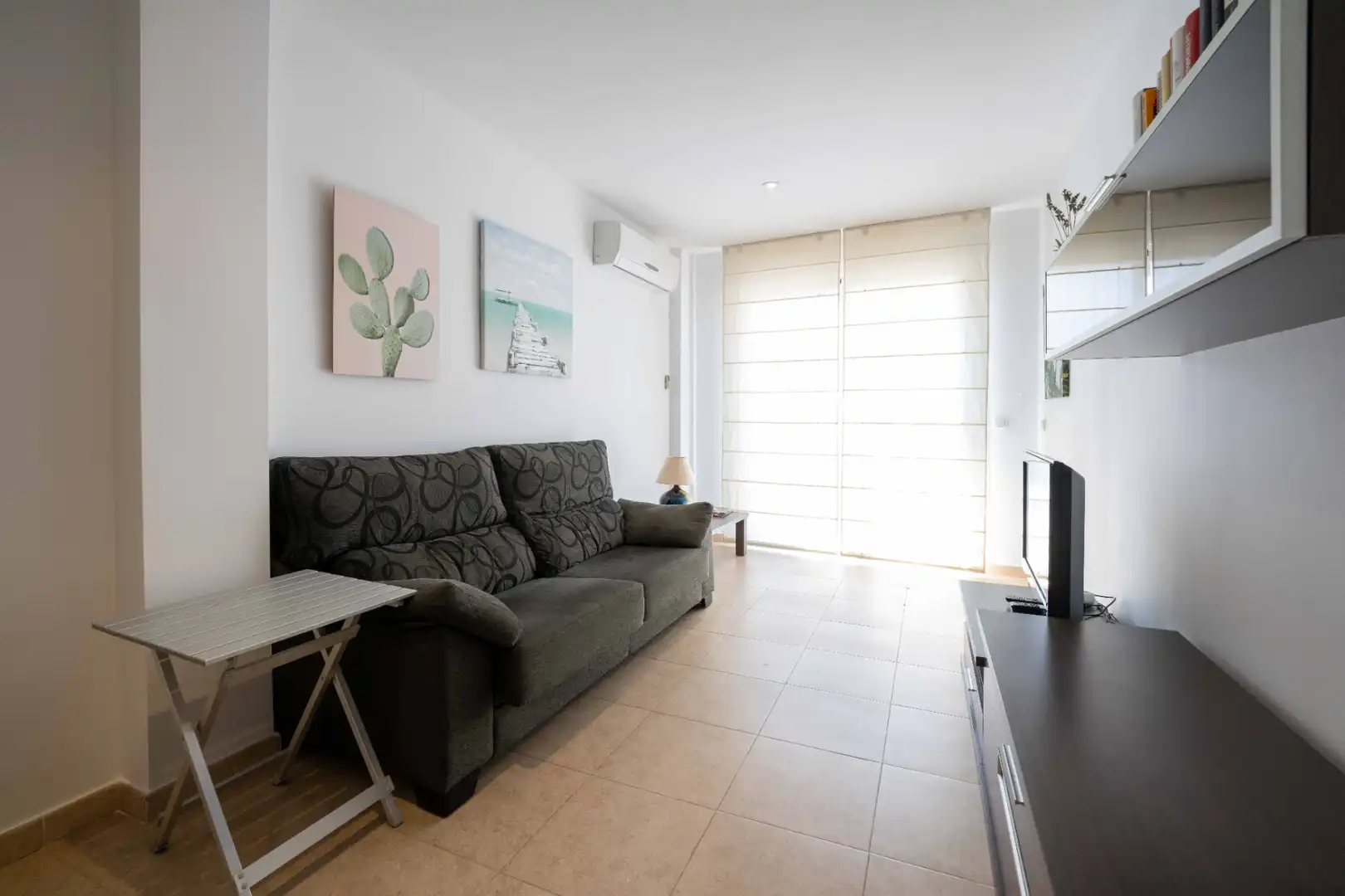 Wohnzimmer von Wohnung zum Verkauf in Calella mit Klimaanlage und Balkon