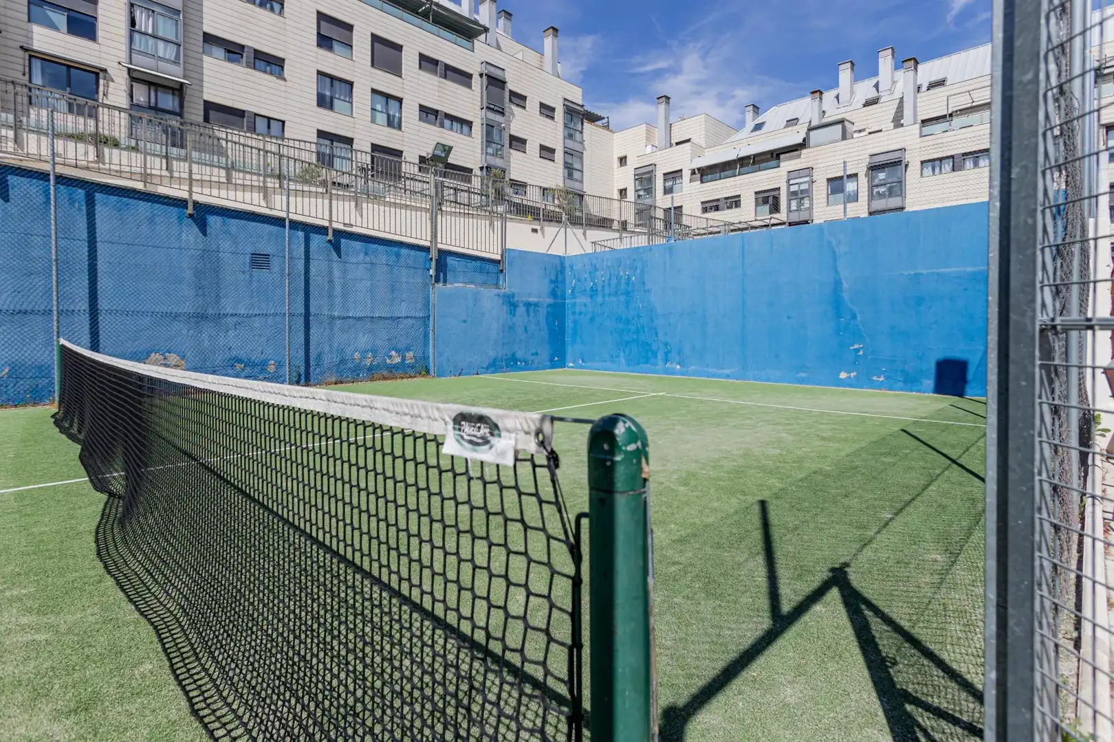 Vista exterior de Piso en venta en Madrid con Aire acondicionado, Calefacción y Jardín privado