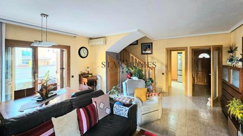 Photo 3 of Single-family semi-detached for sale in Singuerlín, Santa Coloma de Gramenet