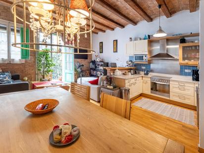 Cuina de Pis en venda en  Barcelona Capital amb Aire condicionat, Terrassa i Balcó