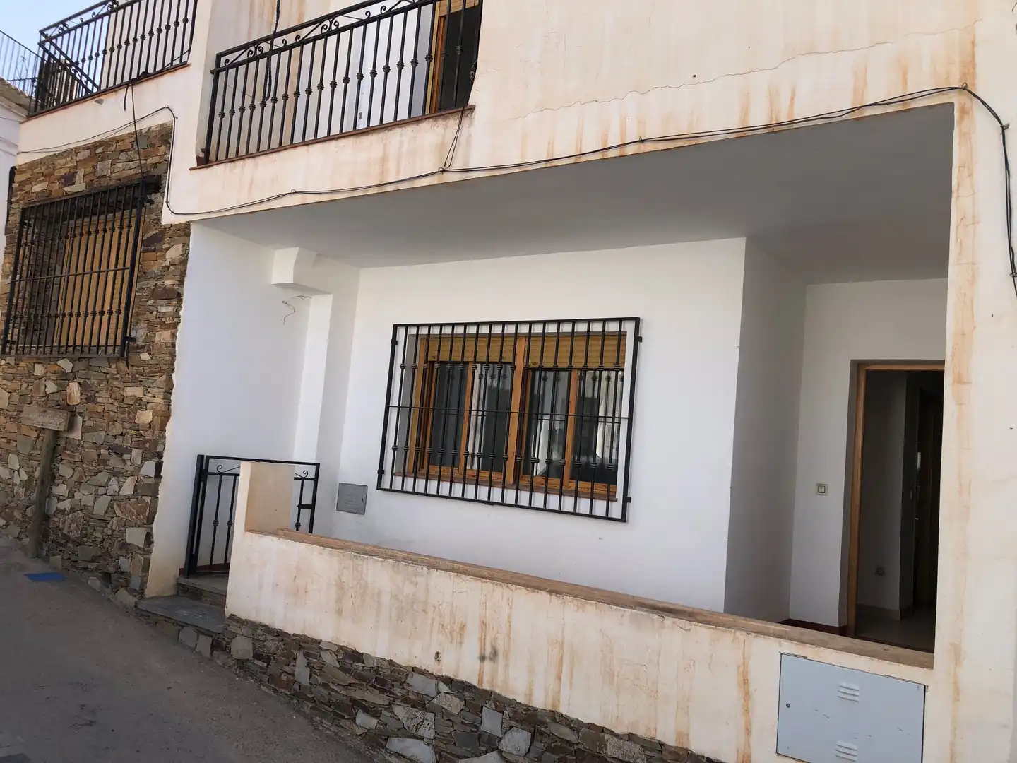 Vista exterior de Casa adosada en venta en Nevada con Terraza y Trastero