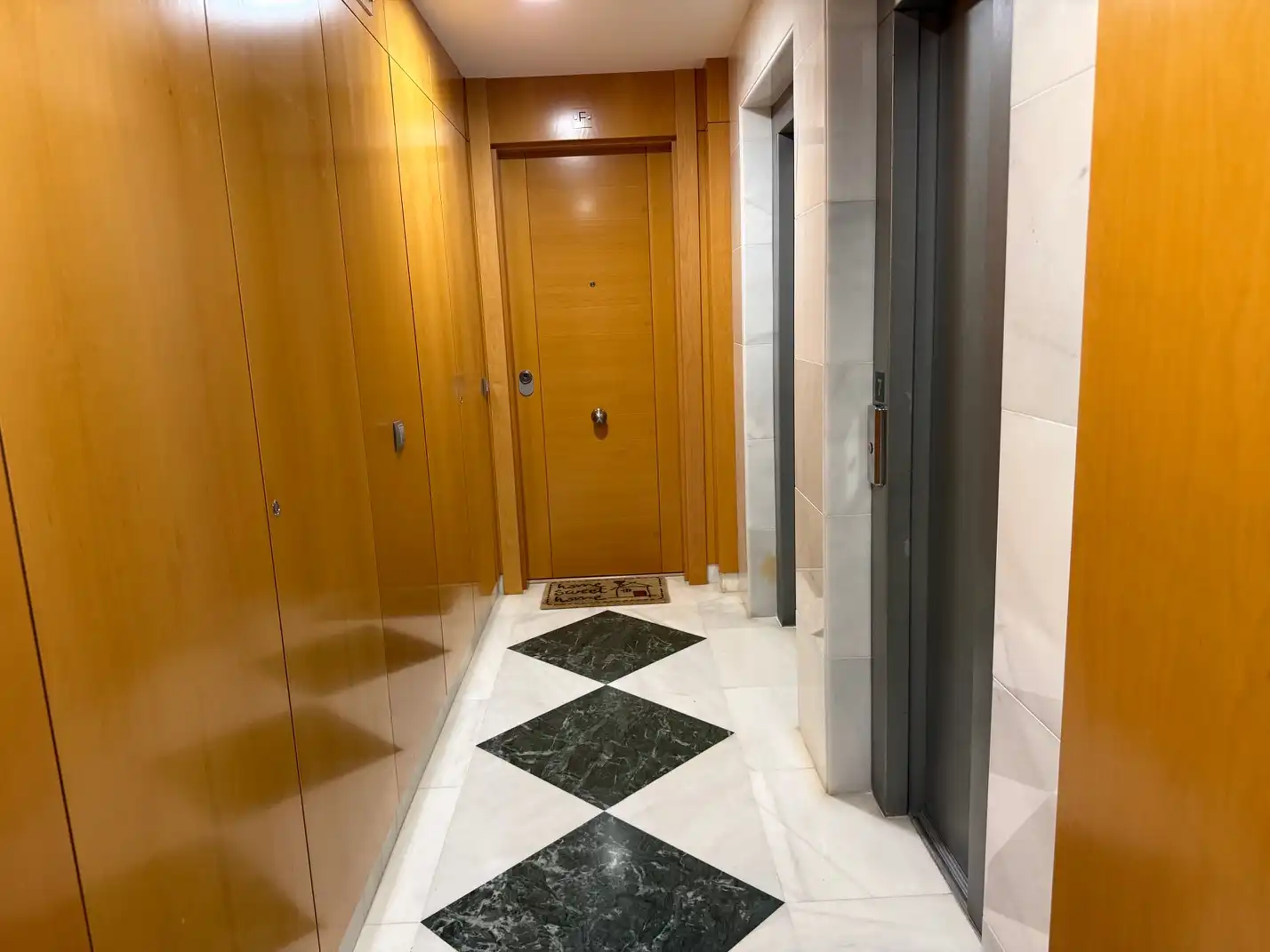Piso de alquiler en Almería con Aire acondicionado, Calefacción y Terraza