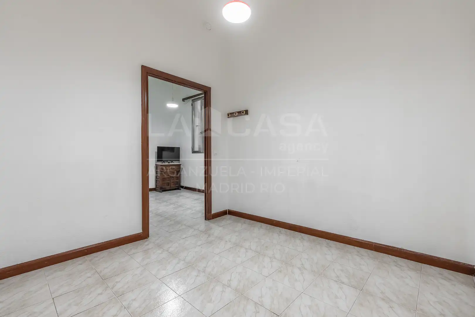 Flat for sale in Imperial