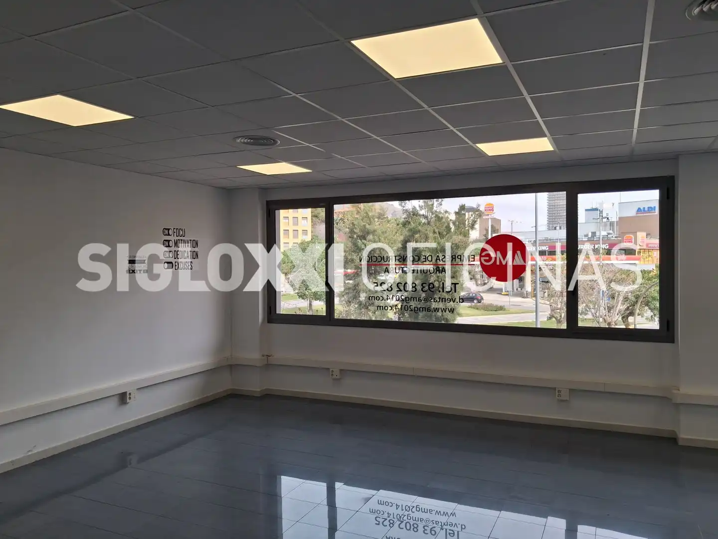 Office for rent in Esplugues de Llobregat  with Air Conditioner and Heating