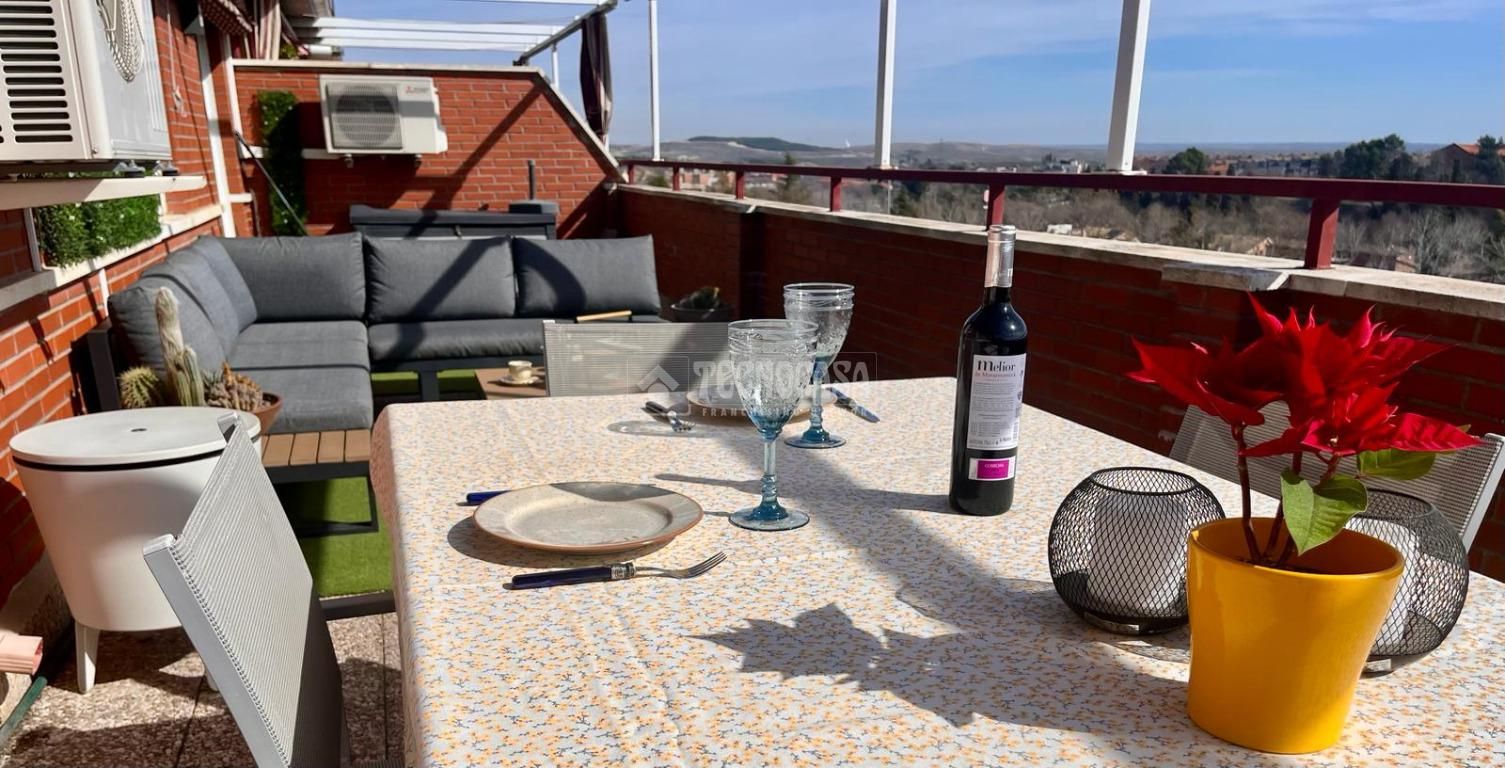 Terraza de Ático en venta en Valdemoro con Aire acondicionado, Terraza y Trastero
