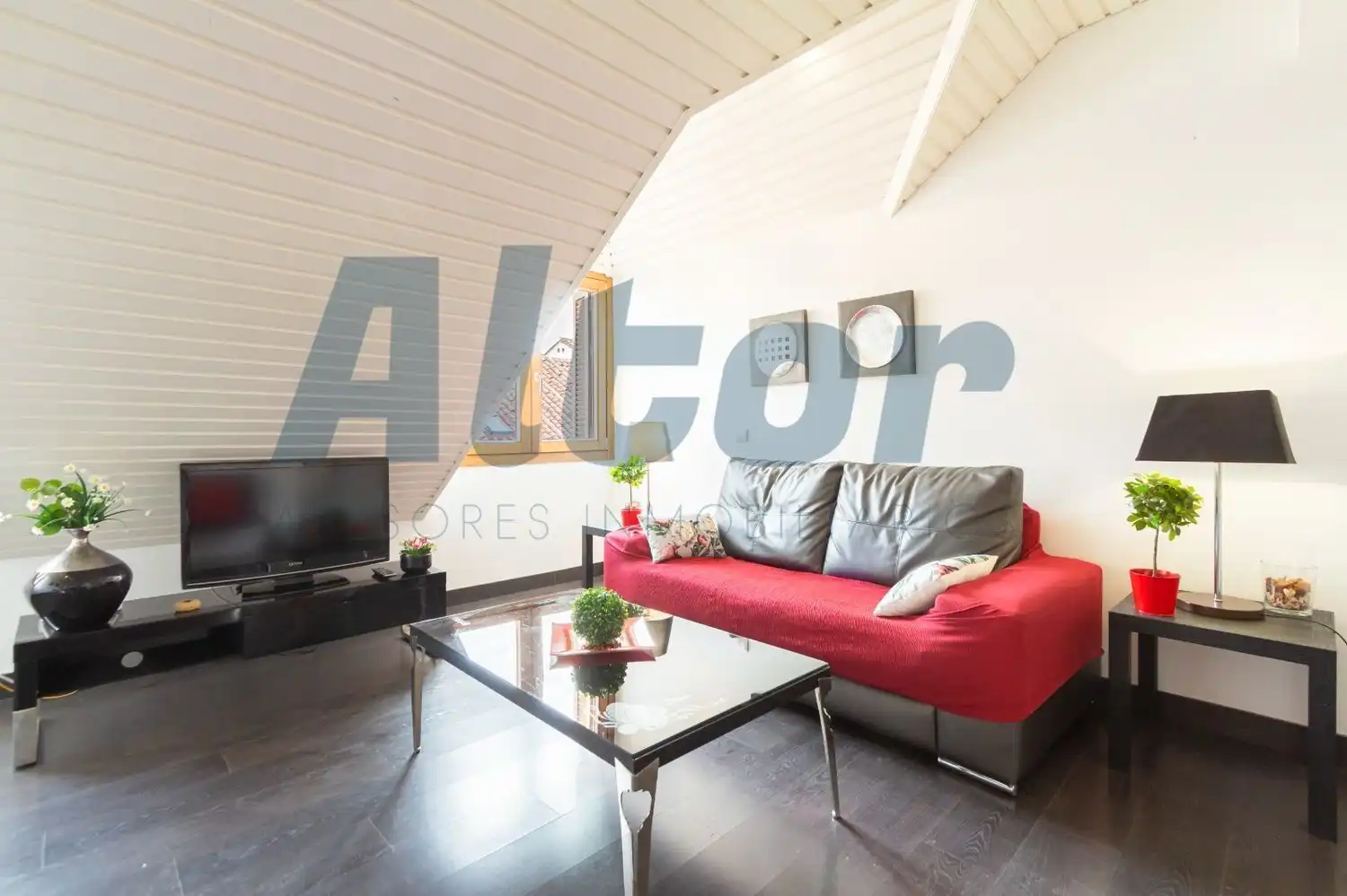 Living room of Attic for rent in Madrid  with Heating, Terrace and Furnished