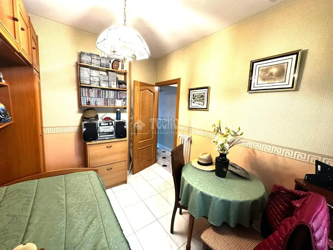 Habitación de Piso en venta en Parla con Calefacción y Amueblado