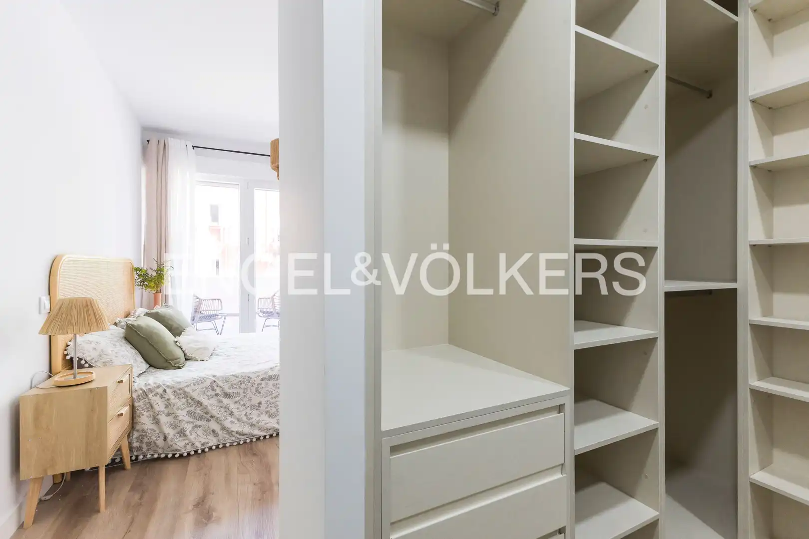 Bedroom of Flat for sale in Madrid  with Air Conditioner, Heating and Parquet flooring