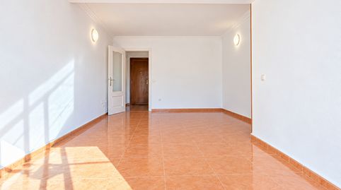 Foto 3 de Piso en venta en Calle San Roque, Reyes, Parla