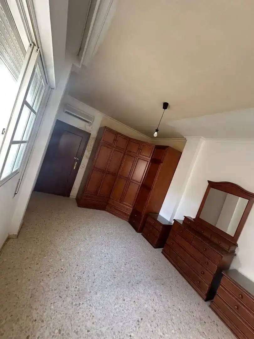 Dormitori de Casa adosada en venda en Dos Hermanas amb Aire condicionat